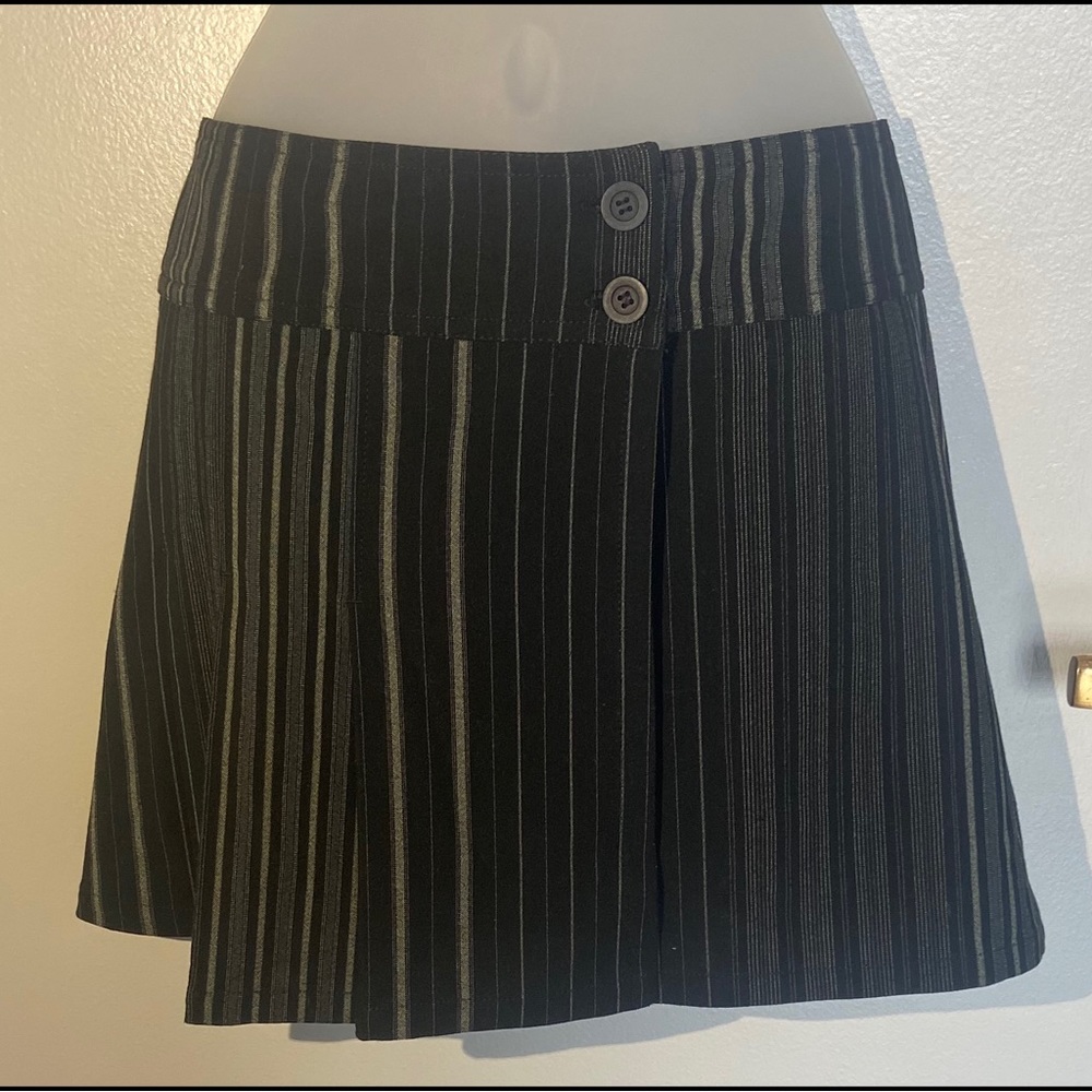 Sud Express wrap around mini skirt black gray stripes adjustable waist size S